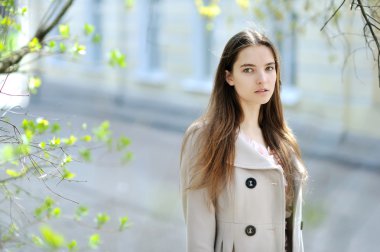 güzel kız portre bahar