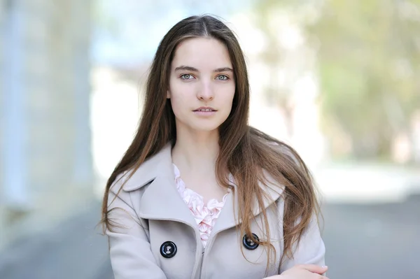 Close up van een mooi meisje gezicht portret — Stockfoto