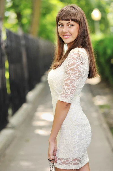 Portrait of a beautiful girl — Stock Photo, Image