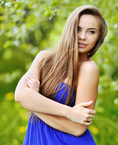 Face of the young beautiful sexy woman outdoors — Stock Photo, Image