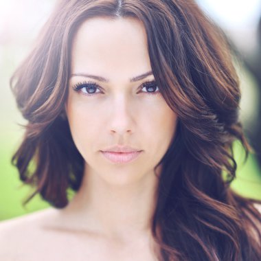 Güzel kadın yüzü 