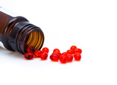 kırmızı hapı bir ilaç şişesi döktüm