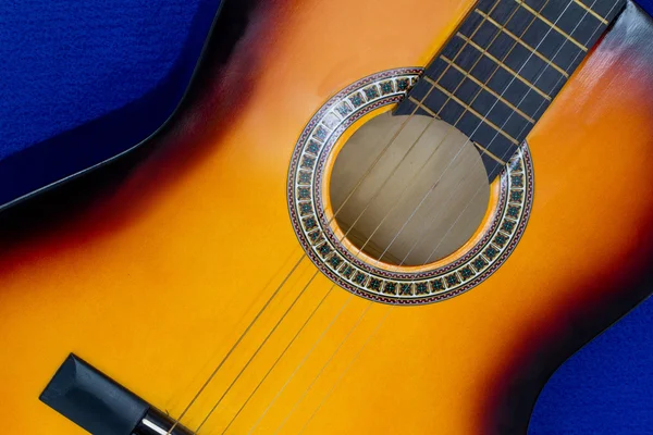 Akustisk guitar - Stock-foto