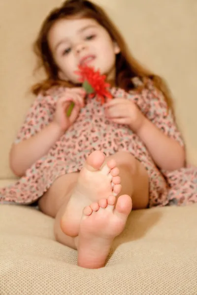 Pequenos pés — Fotografia de Stock