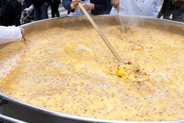 Így a legnagyobb omlett szalámi — Stock Fotó