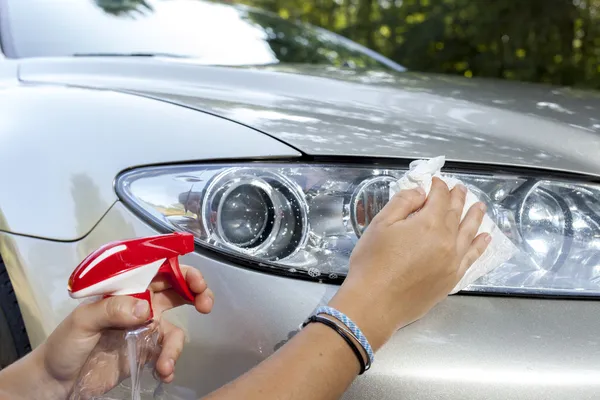 güneşli sabahı araba temizlik