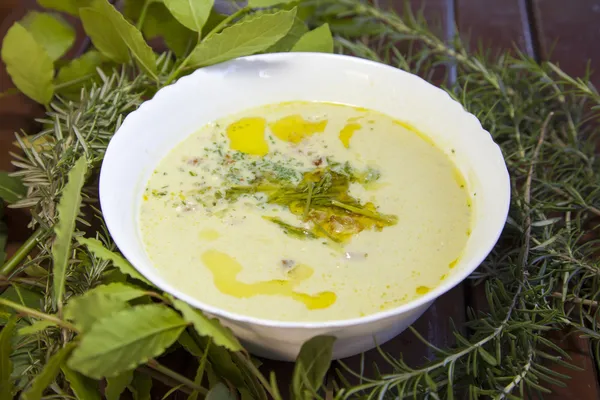 Wilde Spargelcremesuppe — Stockfoto