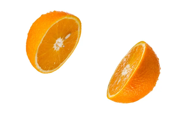 Полуспелые Апельсины Изолированы Белом Фоне — стоковое фото