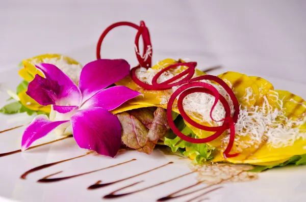 Salada de legumes frescos — Fotografia de Stock