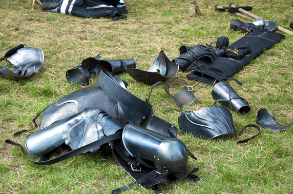 Средневековая броня
