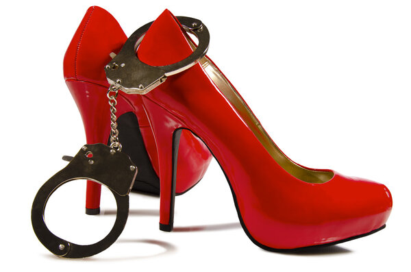 Наручники и высокие каблуки
