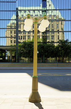 Windows yansıması binalar