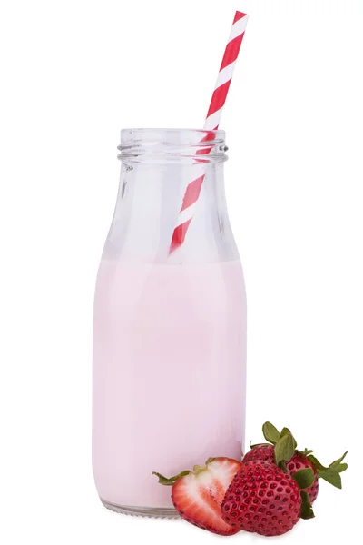 Пляшка полуничного молока — стокове фото