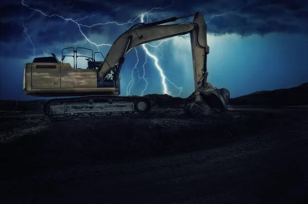 Excavating Machinery Construction Site Threatening Storm Background Lightning Dark Sky — Foto Stock