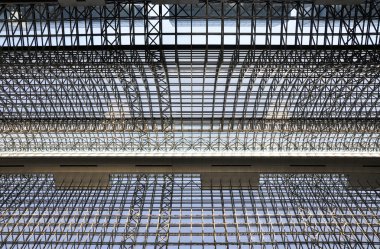 kyoto istasyonu çatısı moden