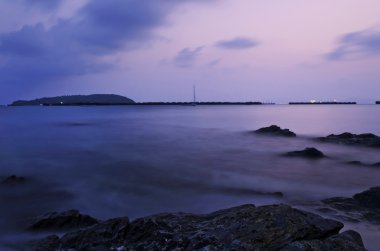 gün batımında sı chang Adası