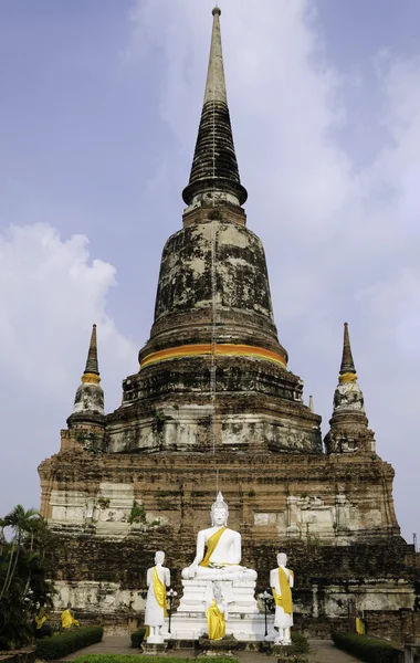 Starej świątyni wat yai chai mongkhon, prowincji ayuthaya, Tajlandia — Zdjęcie stockowe