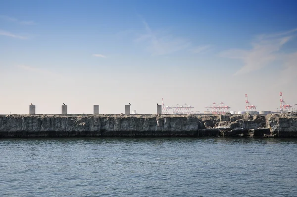 Streszczenie architektury w tempozan harborland portu, osaka, Japonia — Zdjęcie stockowe