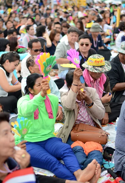 BANGKOK - 11 de noviembre de 2013: Protesta contra el Proyecto de Ley de Amnistía en Bangkok — Foto de Stock