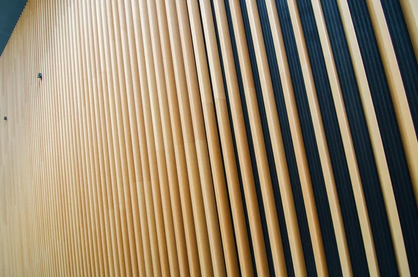 Pinna in legno di edificio moderno — Foto Stock