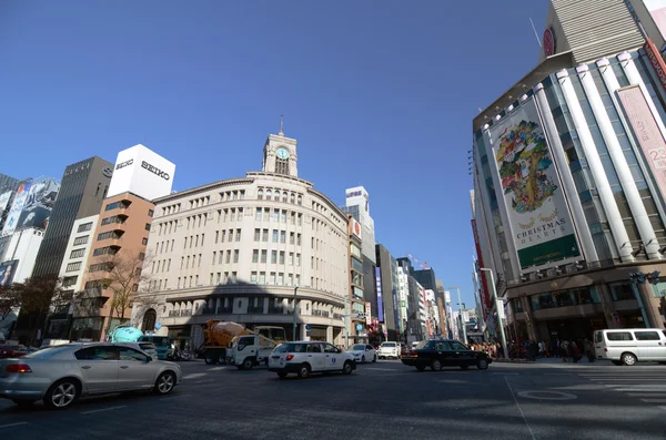 GINZA, JAPAN - NOV 26 : Ginza crossroad in Tokyo. — Stock Photo, Image