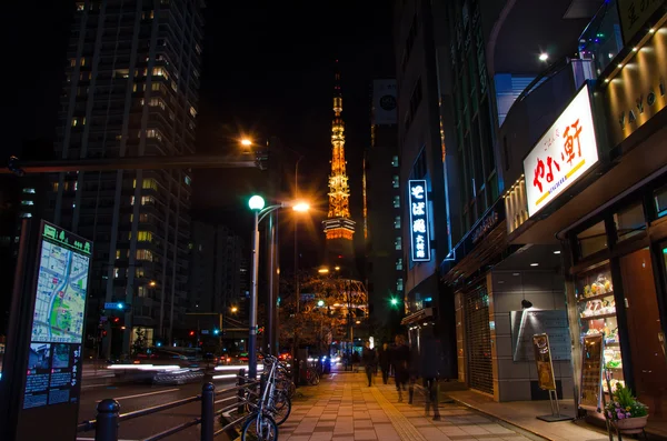 TOKYO, JAPÃO - NOVEMBRO 28: Torre de Tóquio em manutenção em T — Fotografia de Stock