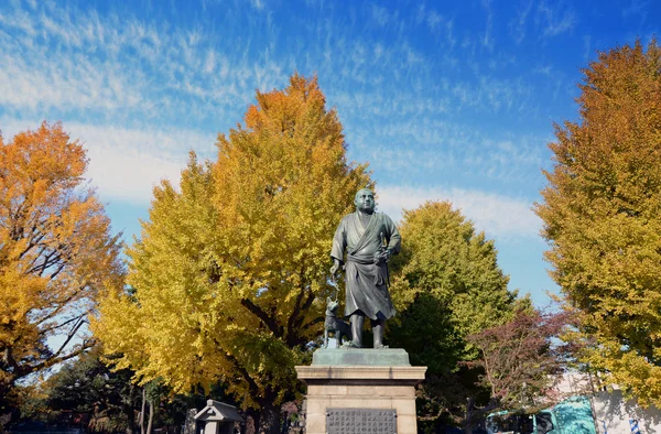 TÓQUIO-22 de novembro: Estátua Saigo Takamori no parque Ueno em Tóquio, Japão — Fotografia de Stock