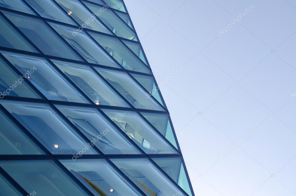Rhomboidgrid glass wall texture Stock Photo by ©siraanamwong 40119287