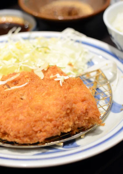 Gehakte katsu diepe gebakken varkensvlees — Stockfoto