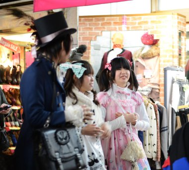 Tokyo - yaklaşık 24 kas: cosplay outf tanımlanamayan Japon kız