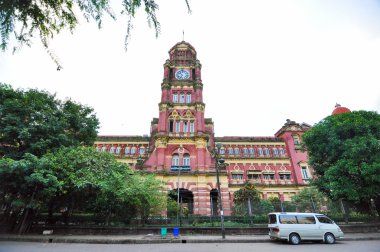 eski sömürge palace, yangon, myanmar