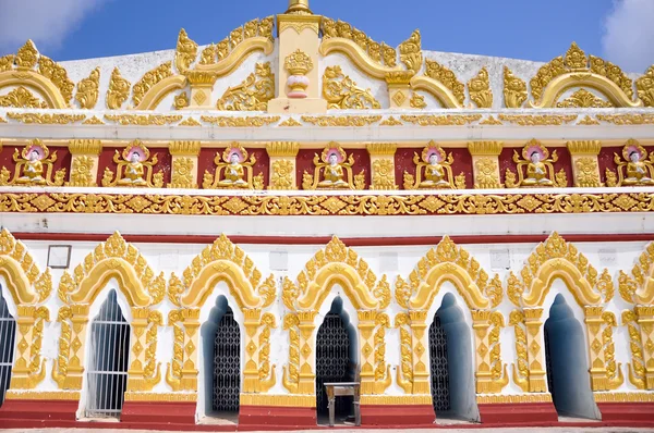 U min Thonze pagoda in Myanmar — Stock Photo, Image