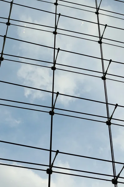 Muro cortina de vidrio en un edificio moderno —  Fotos de Stock