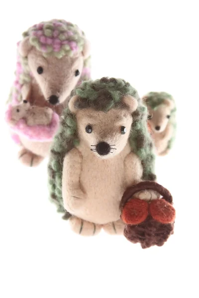 Handmade hedgehog toy family vertical — Stock Photo, Image