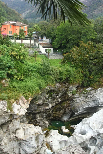 스위스에서 티치노 지역의 자연의 아름 다운 그림 스톡 사진