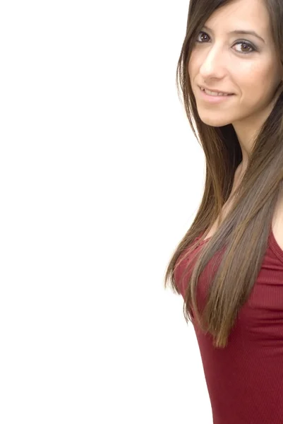 Retrato de una joven hermosa mujer con camisa roja sobre fondo blanco —  Fotos de Stock