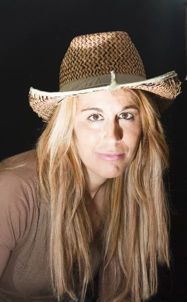 Retrato de mujer con sombrero —  Fotos de Stock