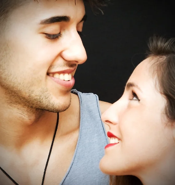 Pareja joven — Foto de Stock