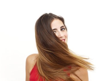 Genç ve mutlu bir kadının portresi