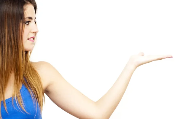 Retrato de una joven feliz — Foto de Stock