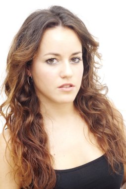 Genç ve mutlu bir kadının portresi