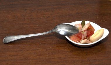 Deniz ürünleri salatası