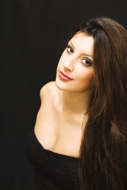 güzel esmer kız