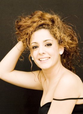 güzel esmer kız