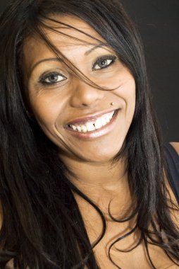 Güzel siyah kadın.