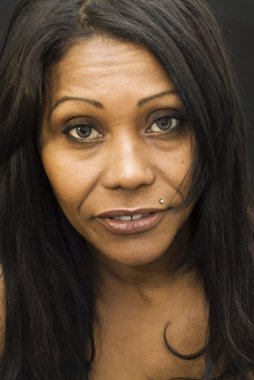 Güzel siyah kadın.