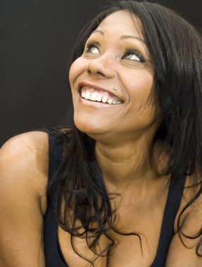 Güzel siyah kadın.