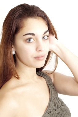 Mavi gözlü güzel kız.