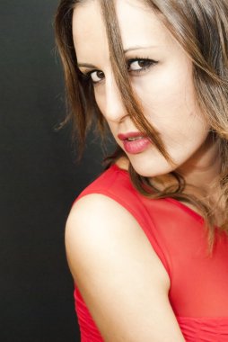 güzel esmer kız