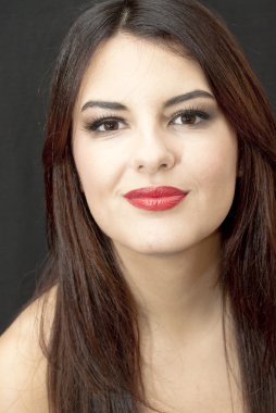 güzel esmer kız